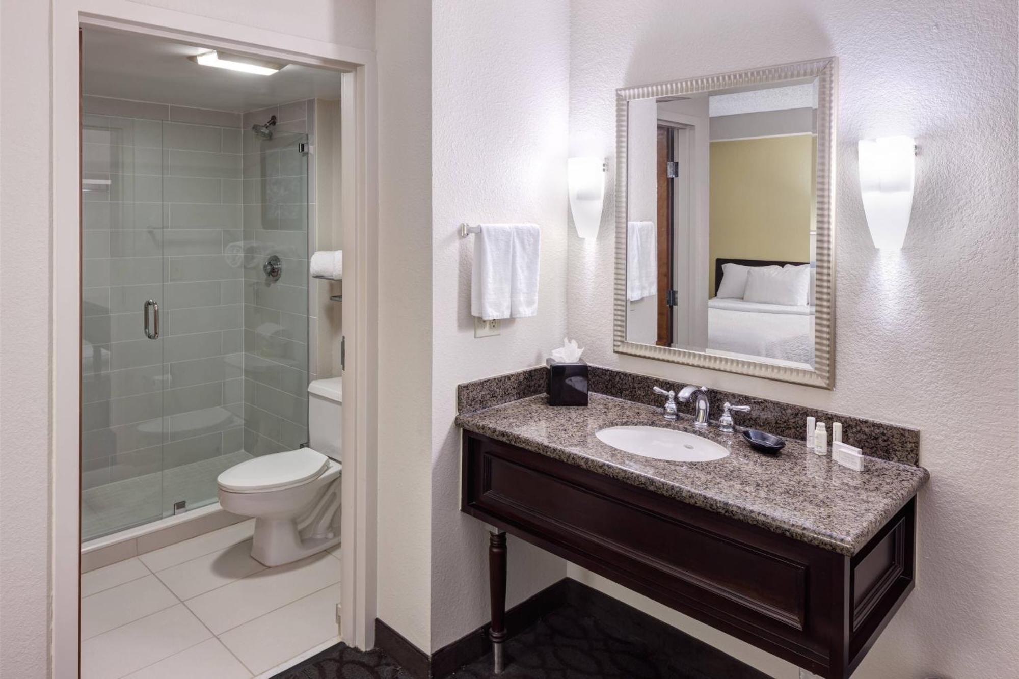 Springhill Suites By Marriott Dallas Downtown / West End Eksteriør billede